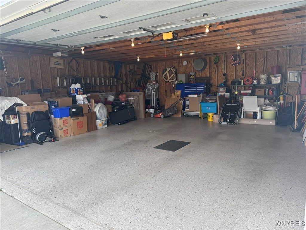 Garage, Interior, Washer, Wooden Walls