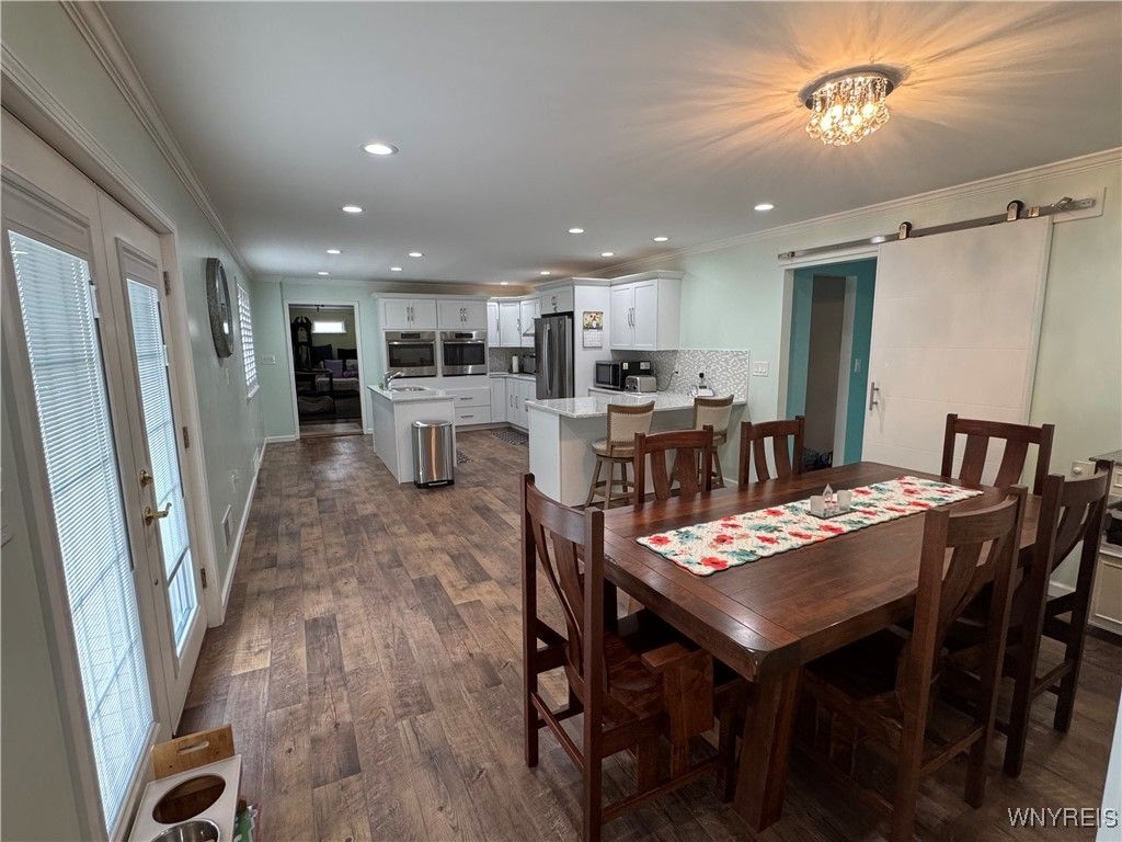 Dining room, Interior, Kitchen, Recessed Lighting, Wood Texture Flooring