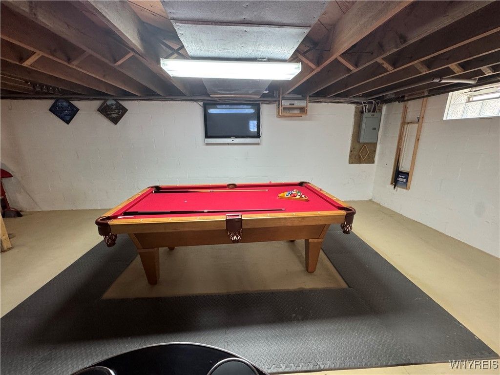 Billiard Table, Game Room, Interior