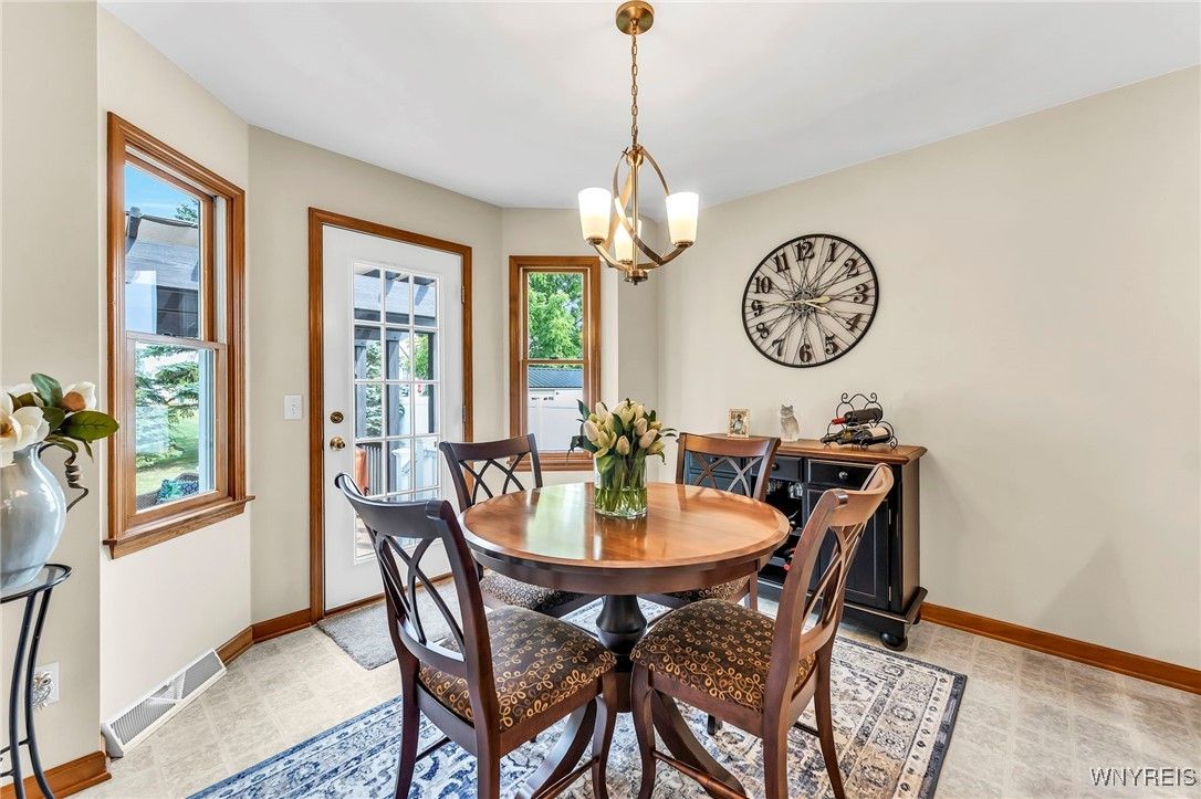 Dining room, Interior, Pendant Lights