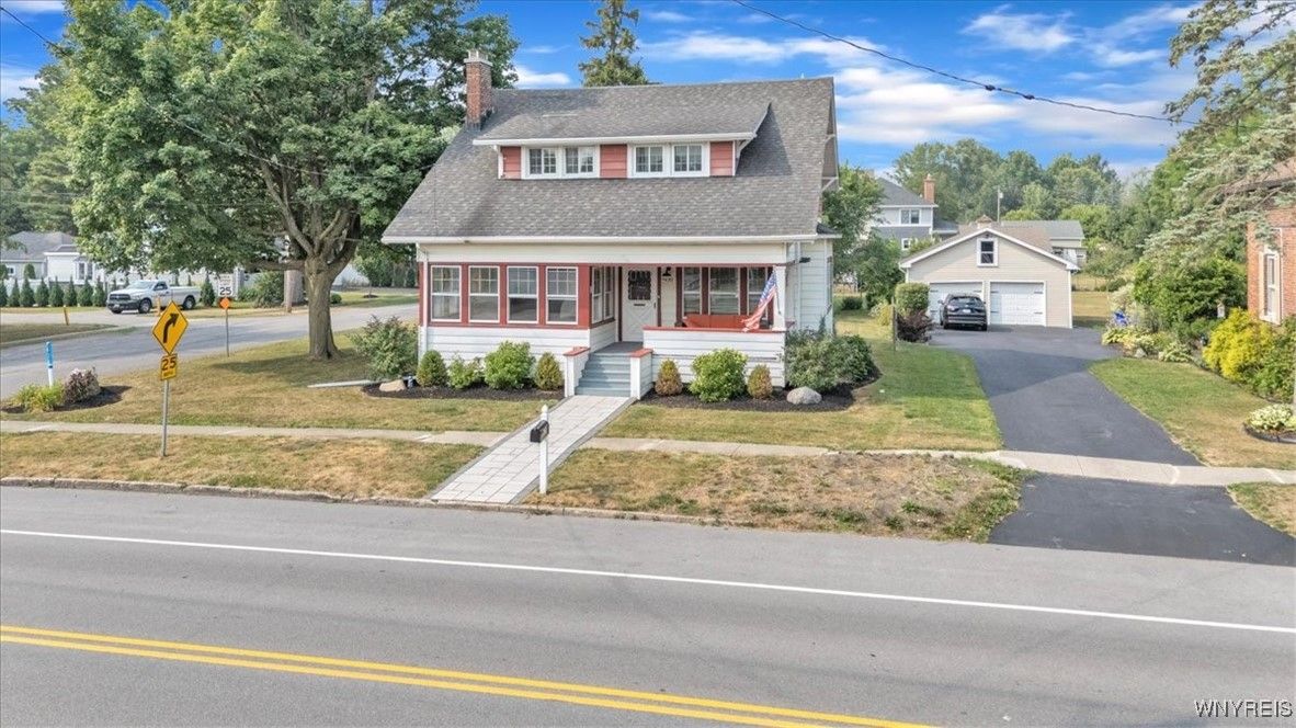 Attached, Detached Garage, Exterior, Facade, Cape Cod