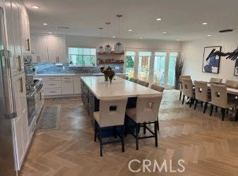 Dining room, Interior, Kitchen, Pendant Lights, Recessed Lighting, Wood Texture Flooring
