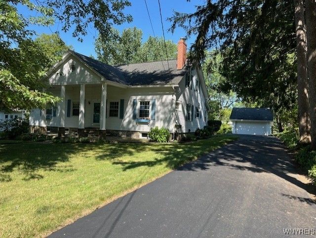 Detached Garage, Exterior
