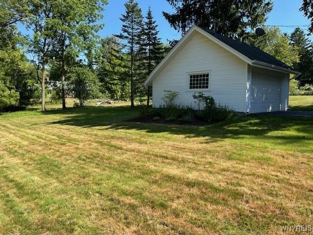 Backyard, Detached Garage, Exterior