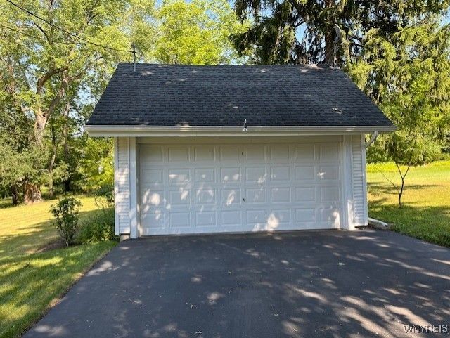 Detached Garage, Exterior