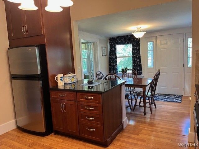 Chandelier, Dining room, Interior, Kitchen, Wood Texture Flooring