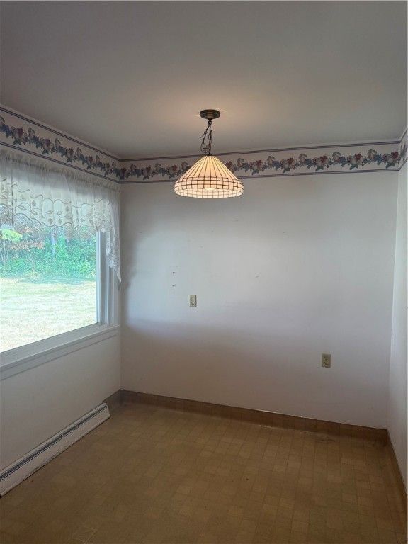 Empty room, Interior, Pendant Lights