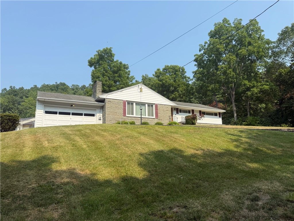 Attached, Backyard, Exterior, Facade, Brick Facade, Ranch