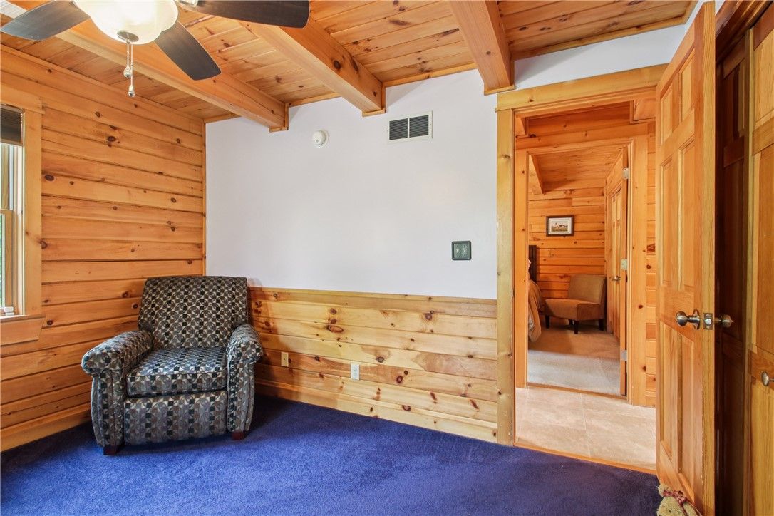 Empty room, Interior, Wooden Beams, Wooden Ceilings, Wooden Walls