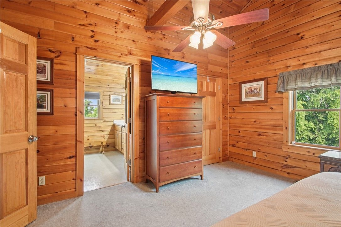 Empty room, Interior, Wooden Ceilings, Wooden Walls