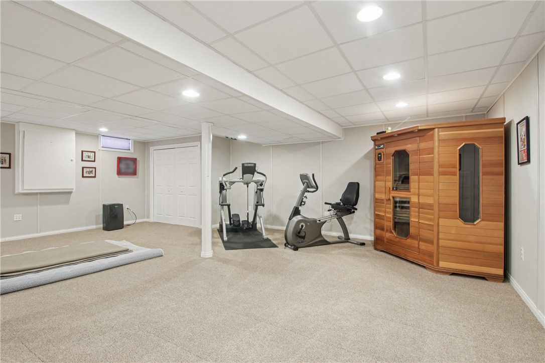 Fitness Equipment, Interior, Recessed Lighting, Sauna Room