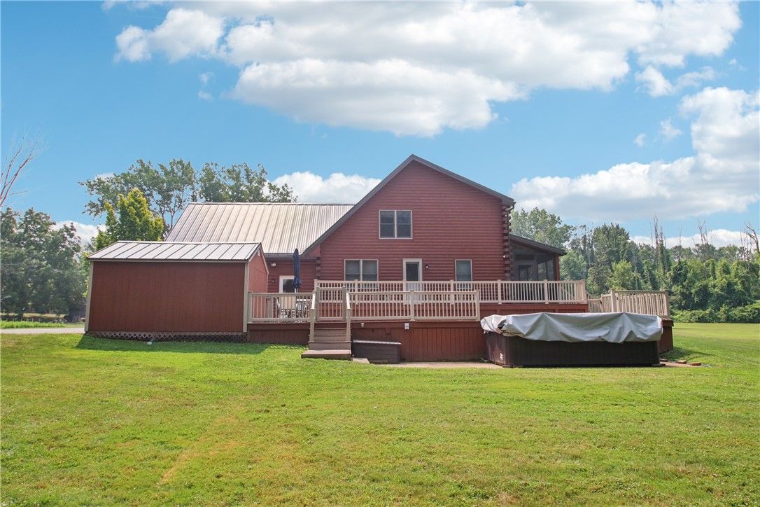 Backyard, Exterior, Hot Tub