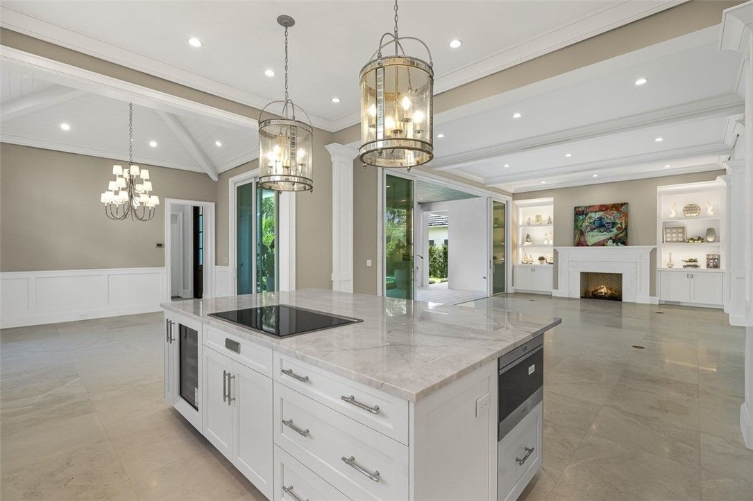 Chandelier, Fireplace, Interior, Kitchen, Pendant Lights, Recessed Lighting