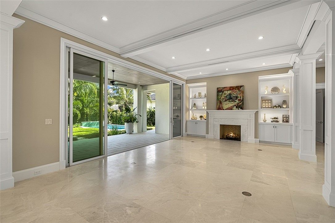 Fireplace, Interior, Recessed Lighting