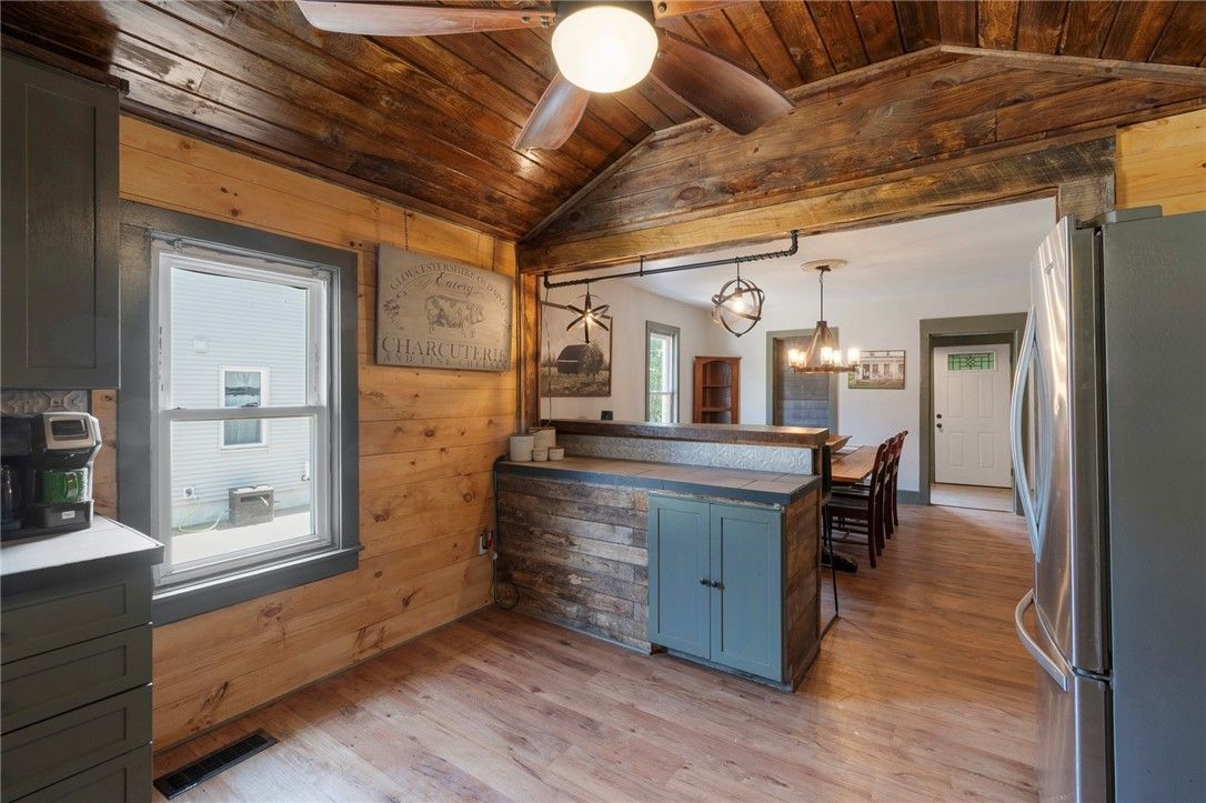Dining room, Interior, Kitchen, Pendant Lights, Wooden Beams, Wooden Ceilings, Wood Texture Flooring, Wooden Walls