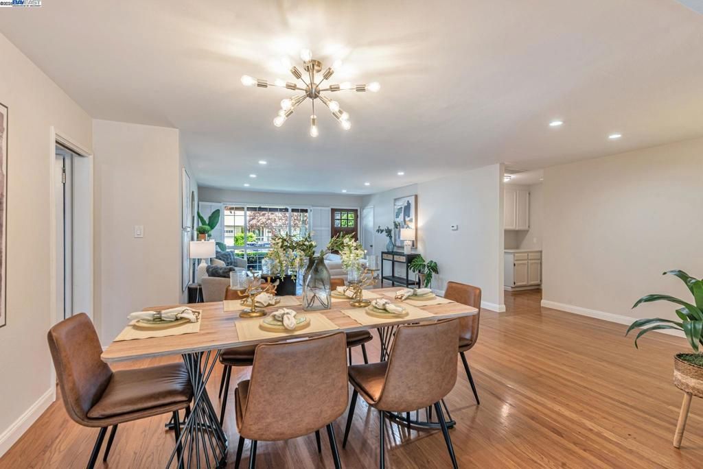 Dining room, Interior, Pendant Lights, Recessed Lighting, Wood Texture Flooring