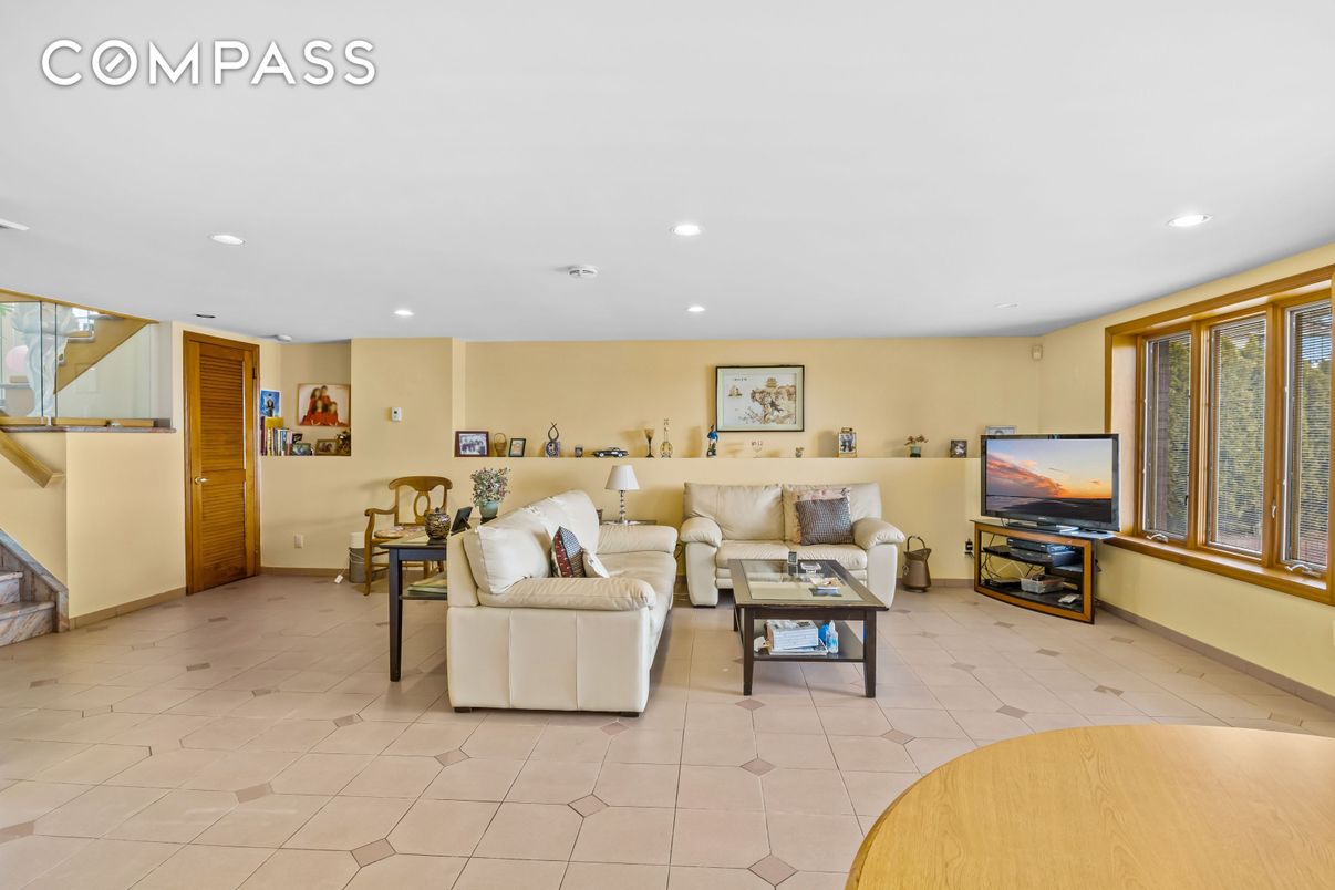Interior, Living room, Recessed Lighting