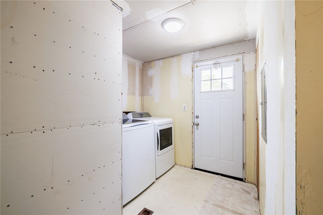 Interior, Washer