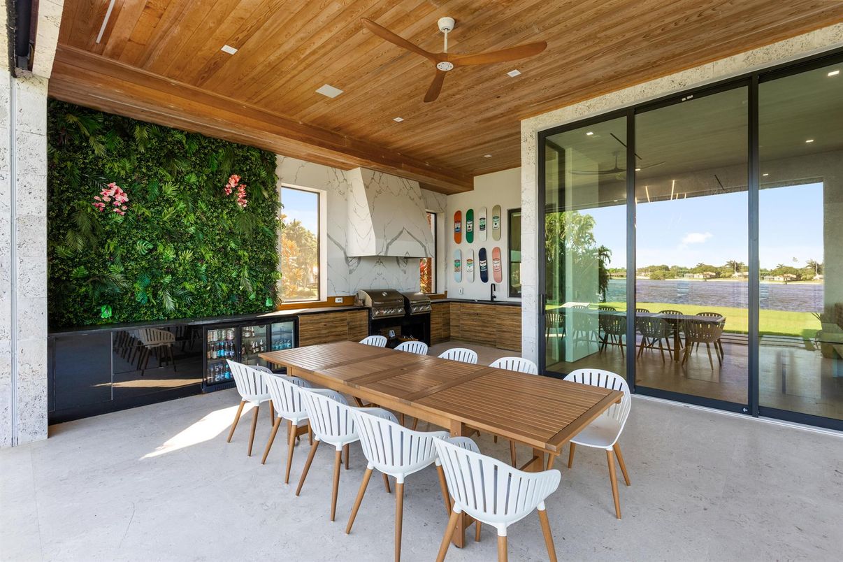 Dining room, Exterior, Water, Wooden Ceilings
