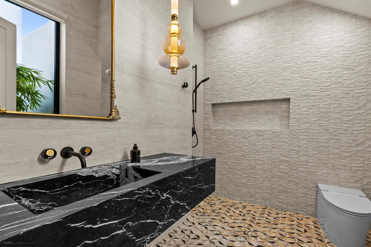 Bathroom, Interior, Recessed Lighting