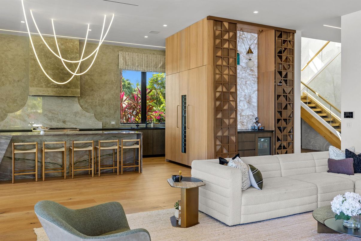 Interior, Living room, Pendant Lights, Recessed Lighting, Wood Texture Flooring
