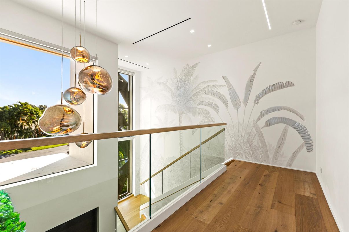 Interior, Pendant Lights, Recessed Lighting, Wood Texture Flooring
