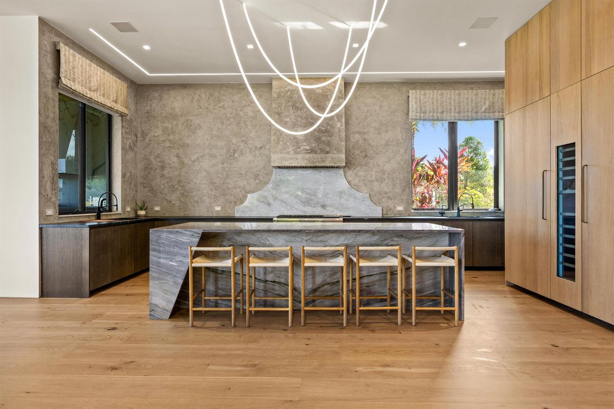 Interior, Pendant Lights, Recessed Lighting, Wood Texture Flooring