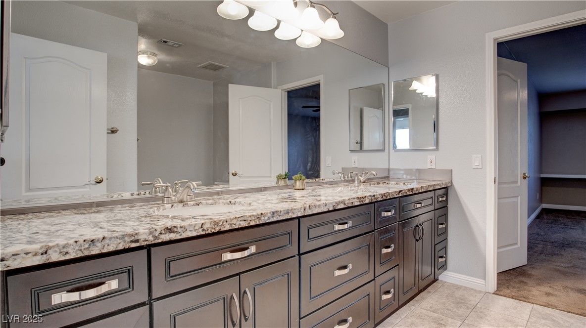 Bathroom, Dual Sink Vanities, Interior