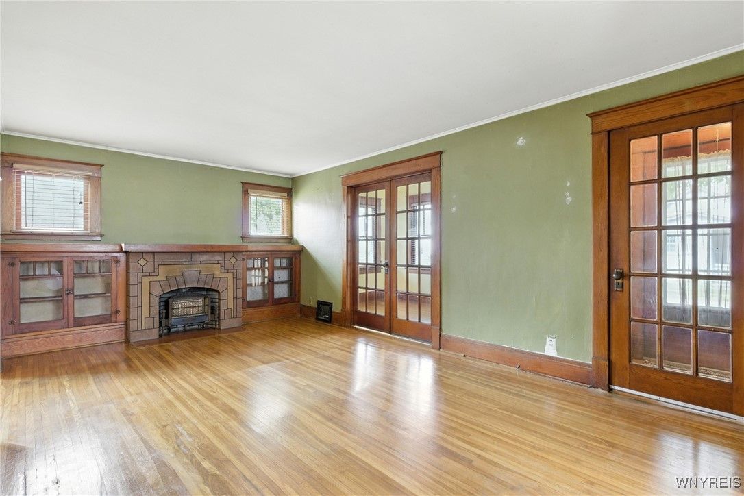 Empty room, Fireplace, Interior, Wood Texture Flooring