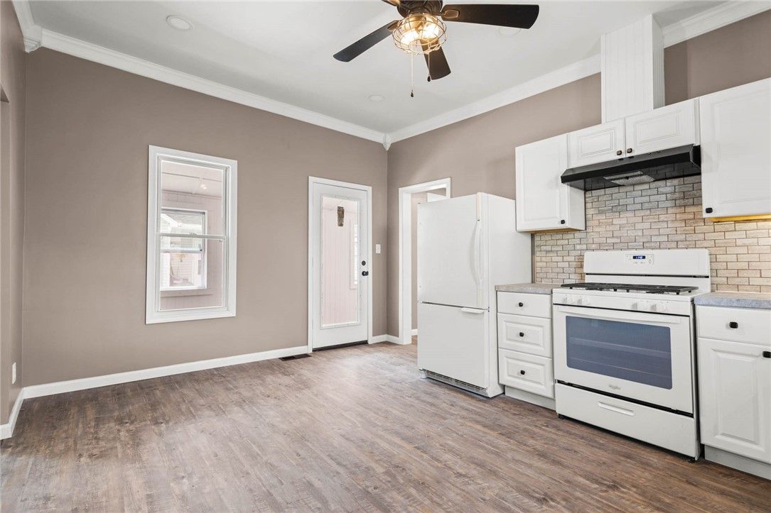 Interior, Kitchen, Wood Texture Flooring