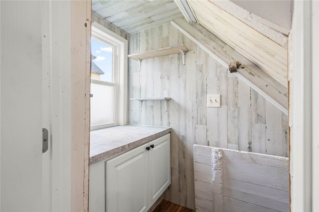 Interior, Wooden Walls
