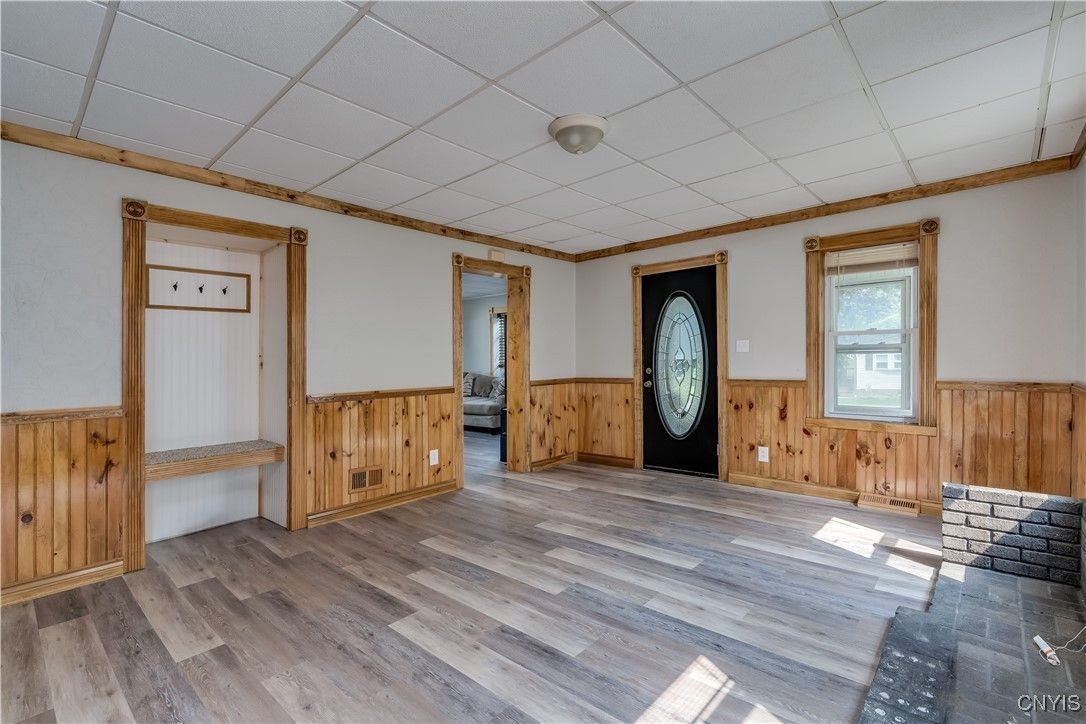Empty room, Interior, Wood Texture Flooring, Wooden Walls