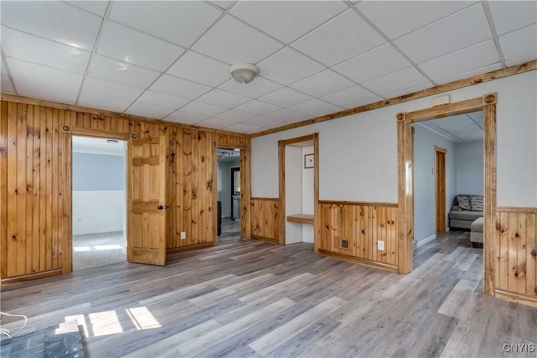 Empty room, Interior, Wood Texture Flooring, Wooden Walls