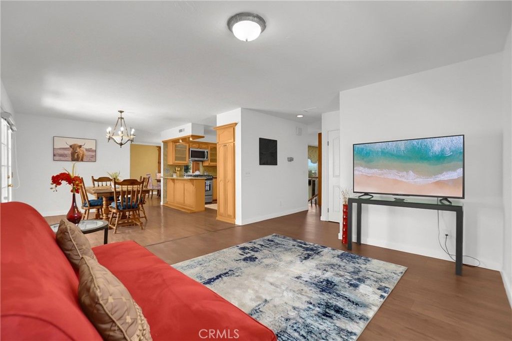 Chandelier, Dining room, Interior, Kitchen, Living room, Wood Texture Flooring