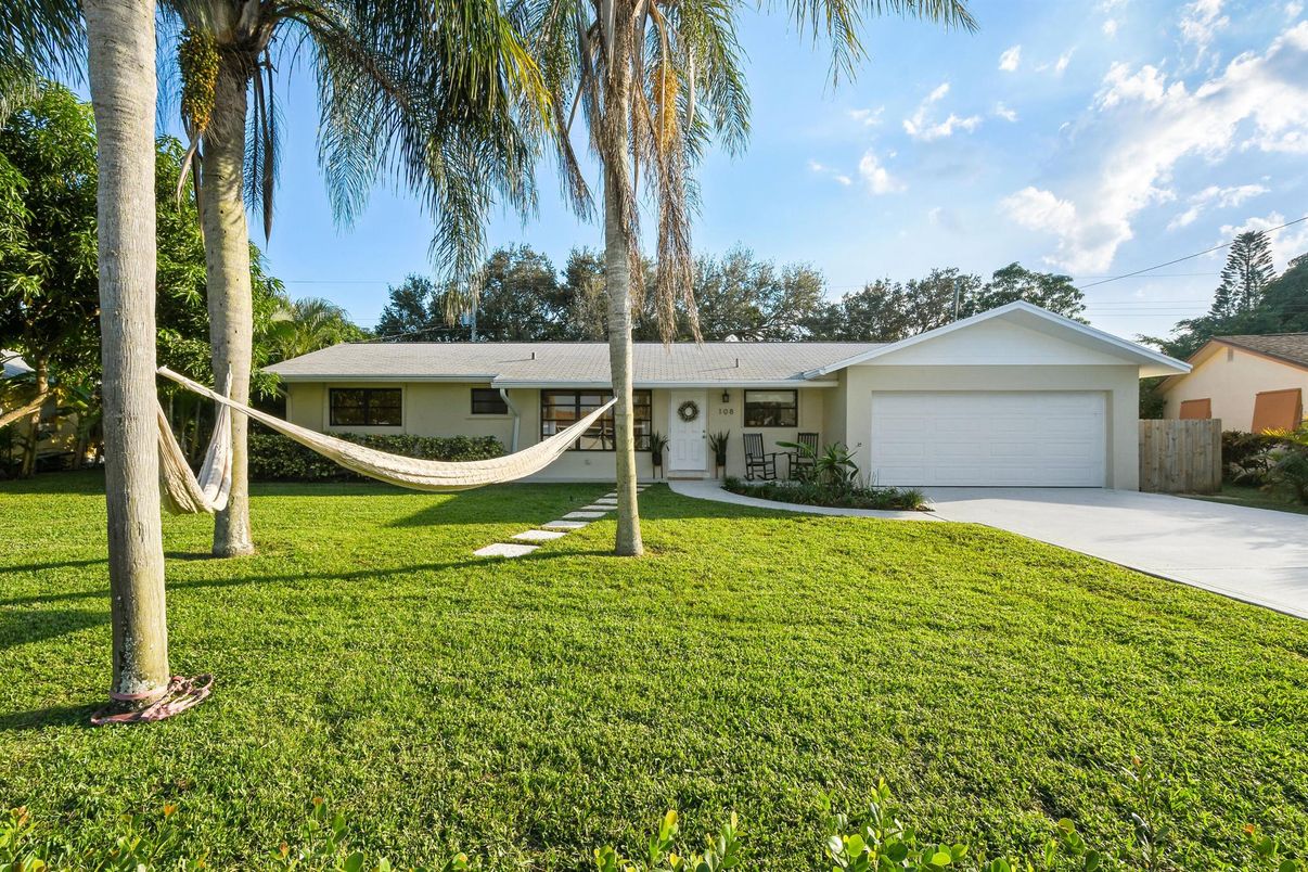 Attached, Backyard, Exterior, Facade, Ranch