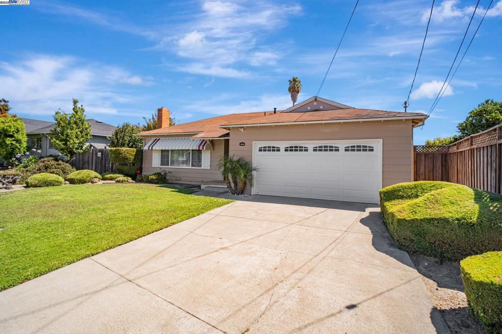 Attached, Backyard, Exterior, Facade, Ranch