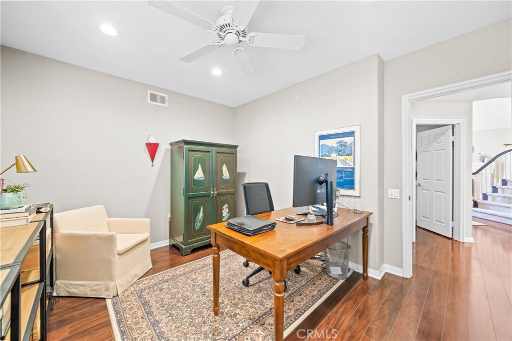 Home Office, Interior, Recessed Lighting, Wood Texture Flooring