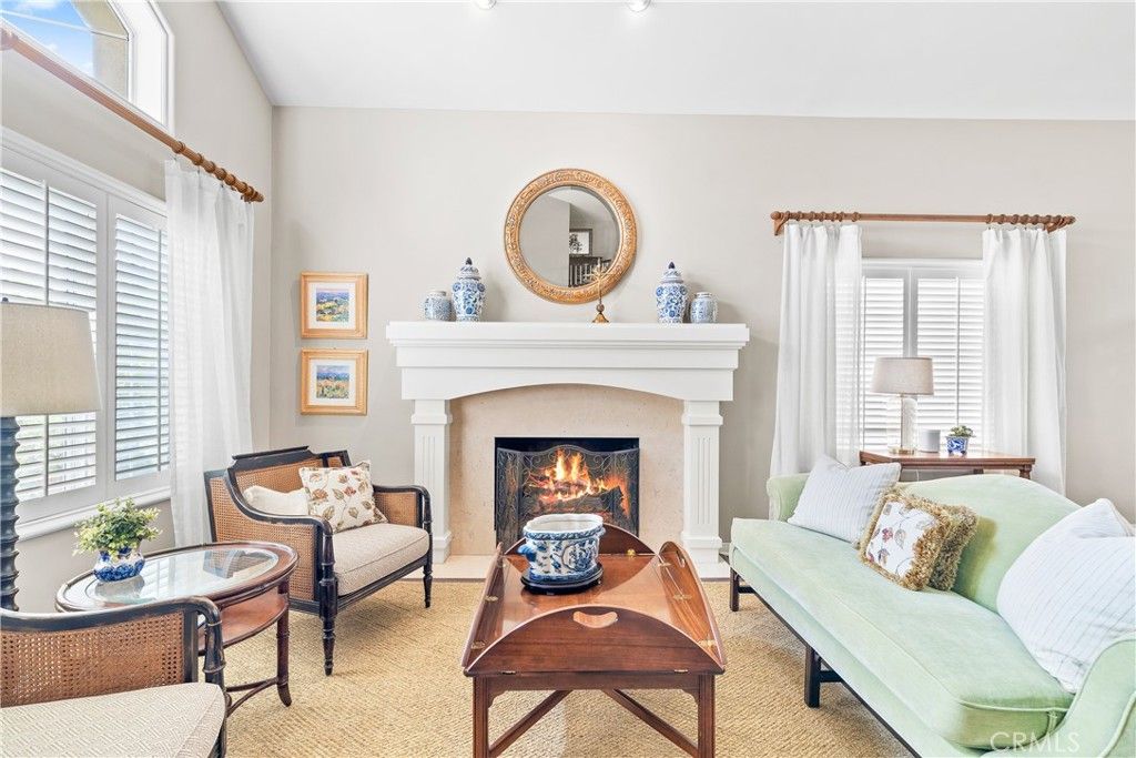 Fireplace, Interior, Living room