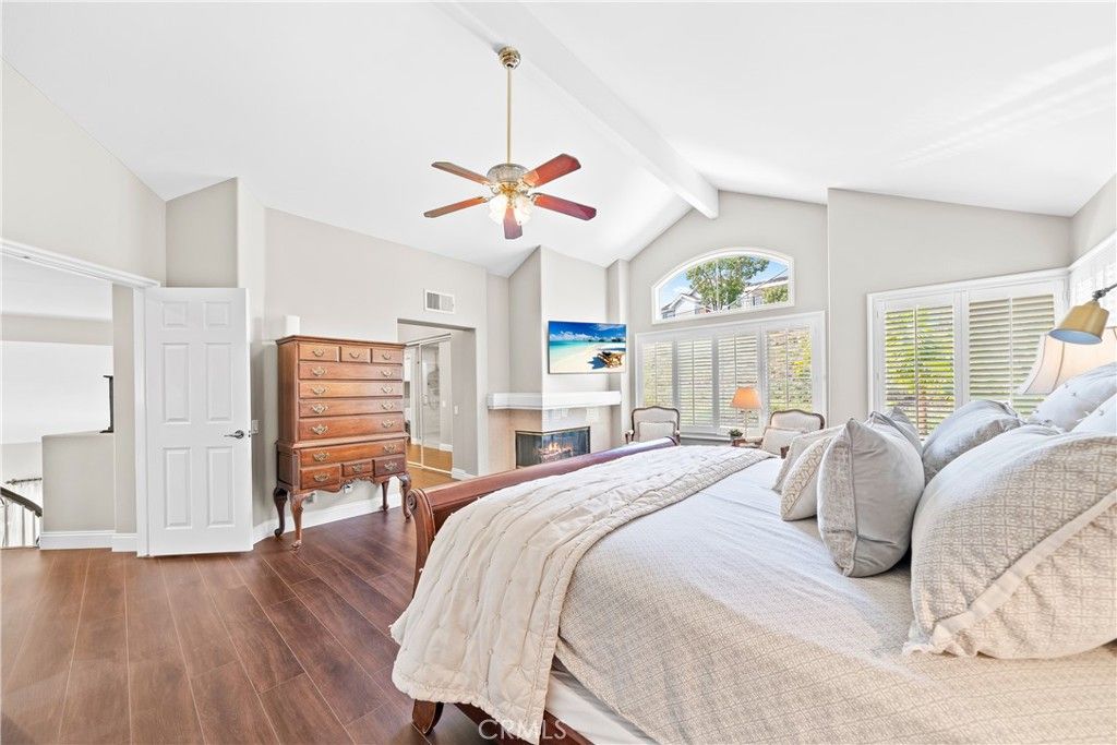 Bedroom, Fireplace, Interior, Wood Texture Flooring