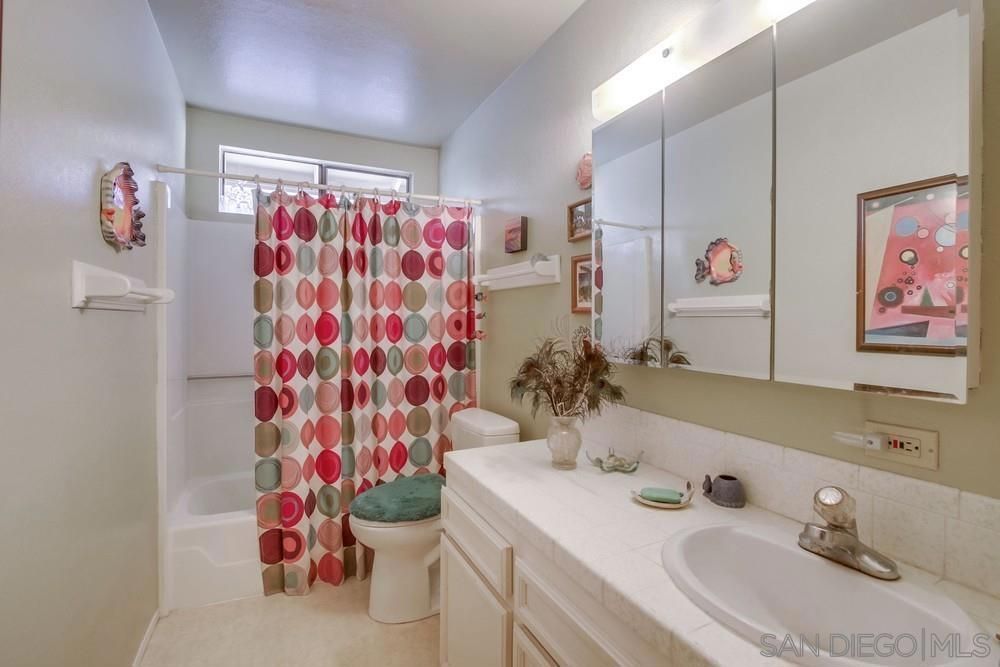Bathroom, Interior, Tile Countertops