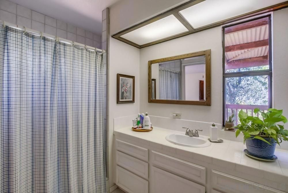 Bathroom, Interior, Tile Countertops