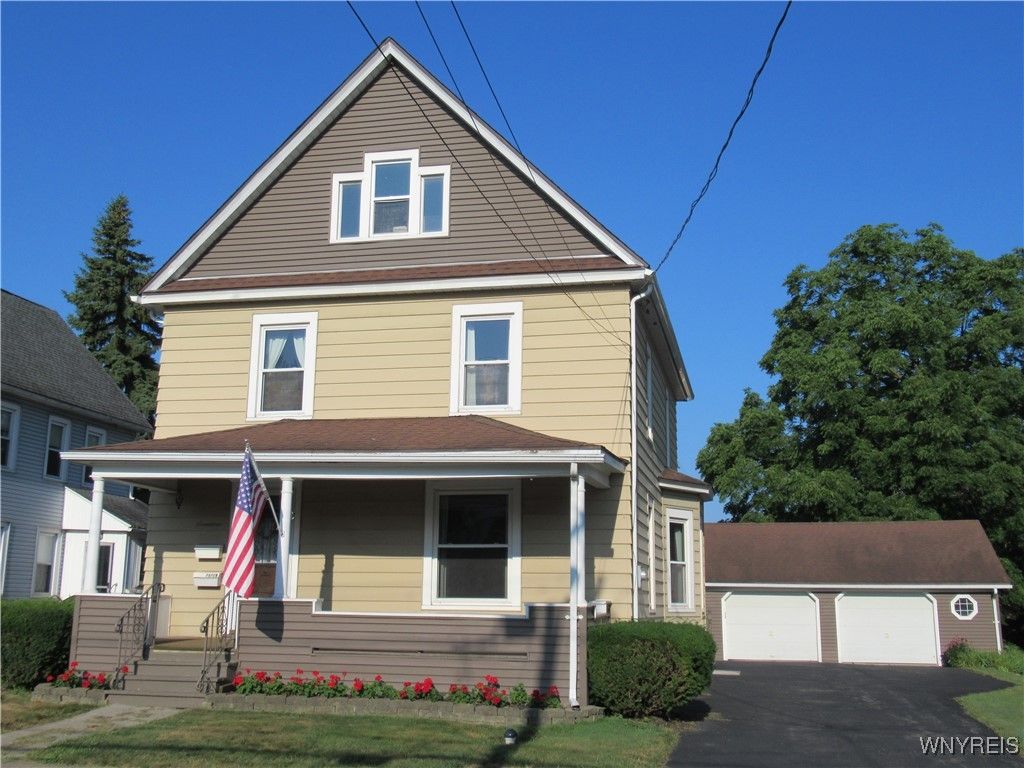 Detached Garage, Exterior, Facade, Queen Anne Victorian