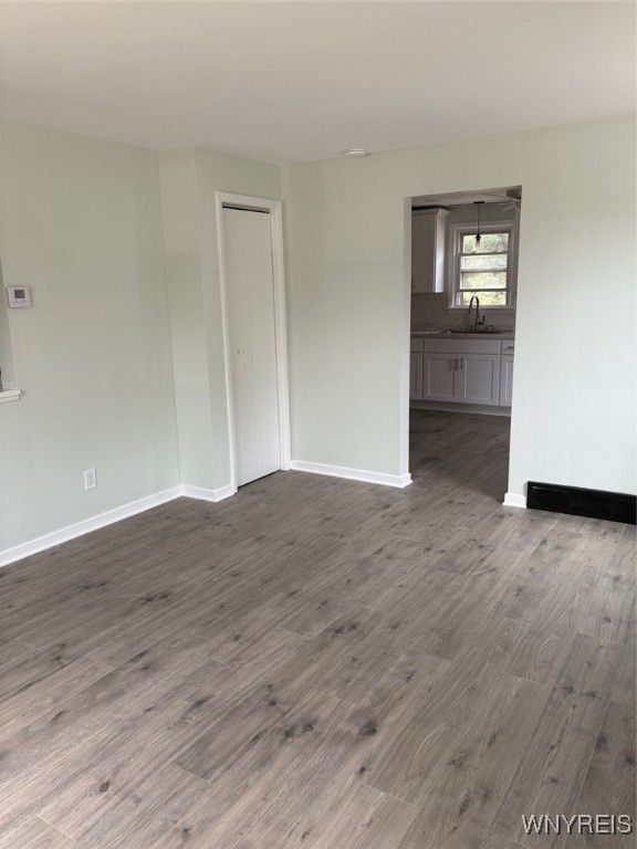 Empty room, Interior, Wood Texture Flooring