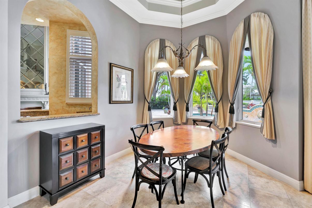 Dining room, Interior, Pendant Lights