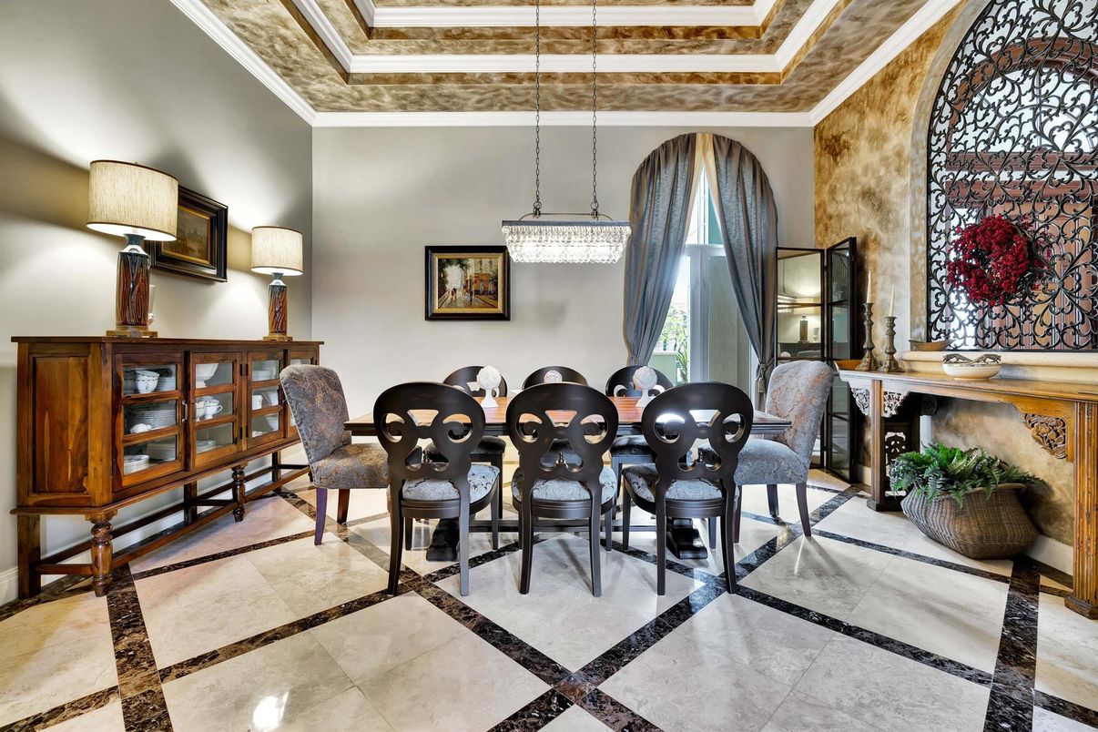Dining room, Fireplace, Interior, Pendant Lights