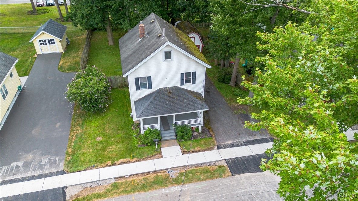 Exterior, Drone