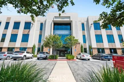 Exterior, Facade, Condo Building