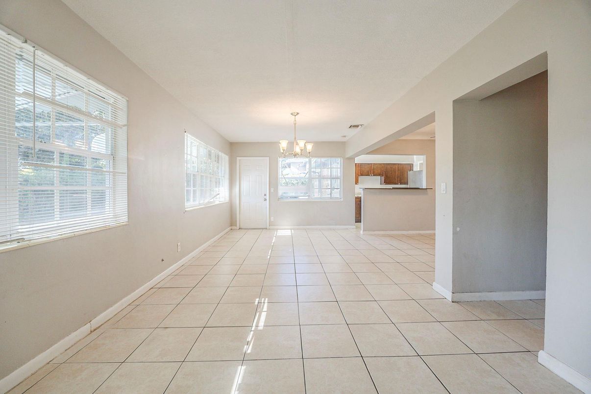 Chandelier, Empty room, Interior, Kitchen