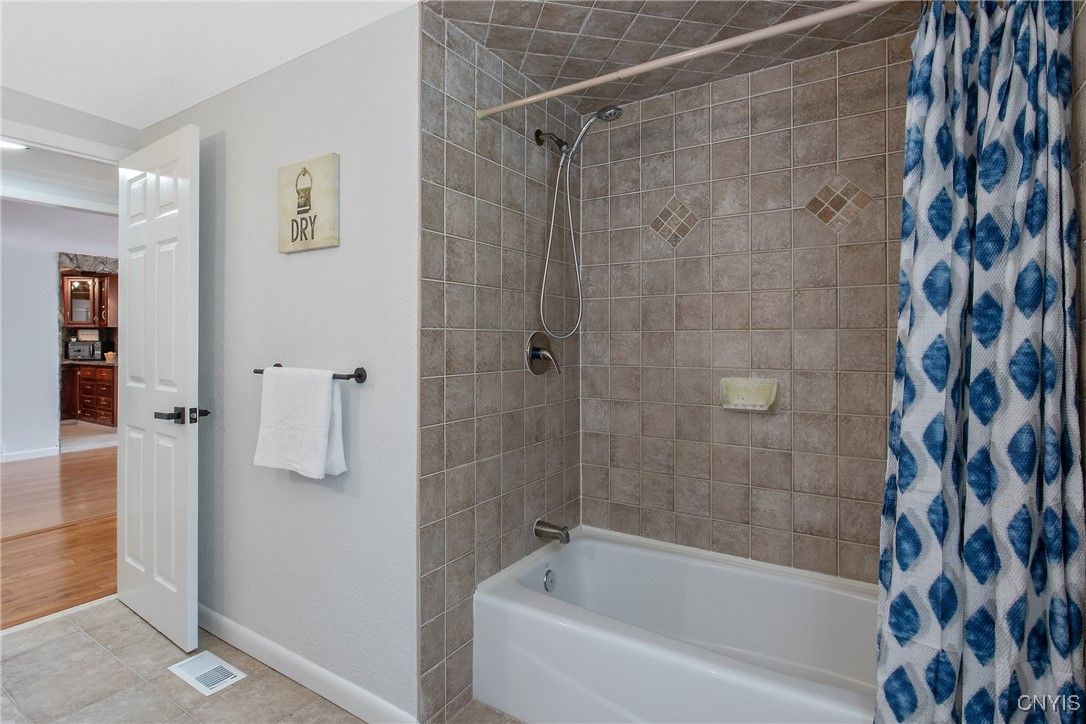 Bathroom, Interior, Recessed Lighting, Wood Texture Flooring