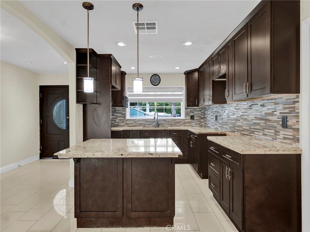 Interior, Kitchen, Pendant Lights, Recessed Lighting